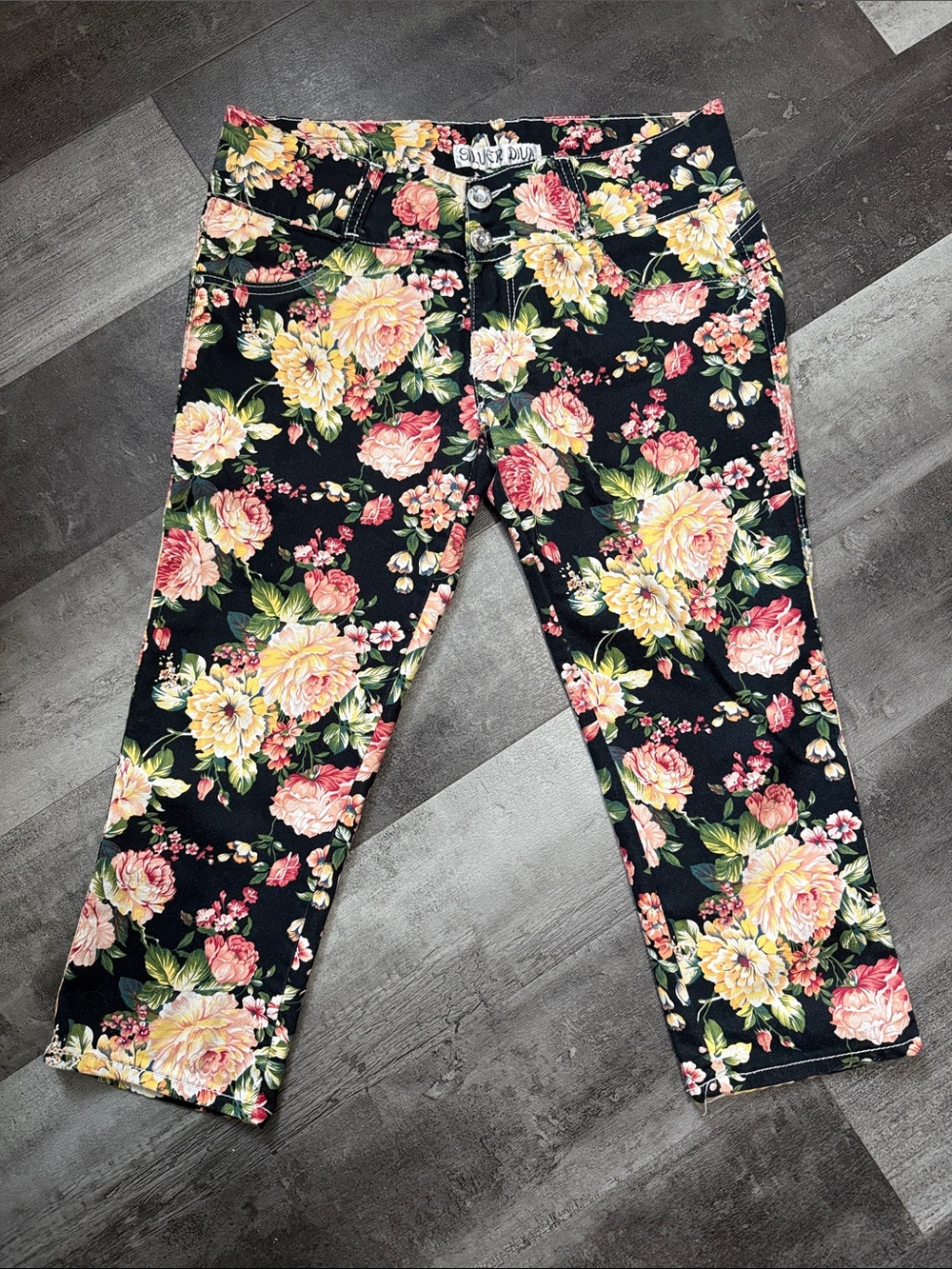 Black Floral Capris